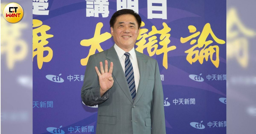 國民黨主席候選人郝龍斌表示，若當選將扮演「造橋者」、「支持者」、「造王者」及「連結者」四角色（ 圖／黃威彬攝）