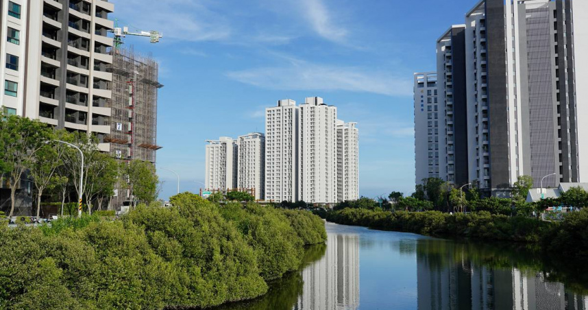 台南安南區九份子重劃區為全台第一座國際低碳示範區，以生態、高綠覆率、低密度住宅為特色。（圖／業者提供）