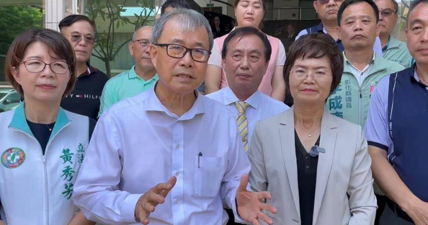 教育部長鄭英耀29日向教文會請假，卻出現在彰化校園（圖／報系資料照）