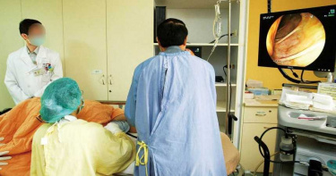 30歲痔瘡男血便狂拖!昏倒送醫「大腸一團糜爛」:我不菸酒 醫問工作愣住
