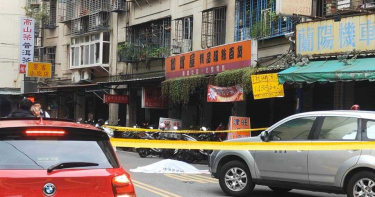 孝順女高中生休學幫媽擺攤 疑精神狀況不穩墜樓身亡