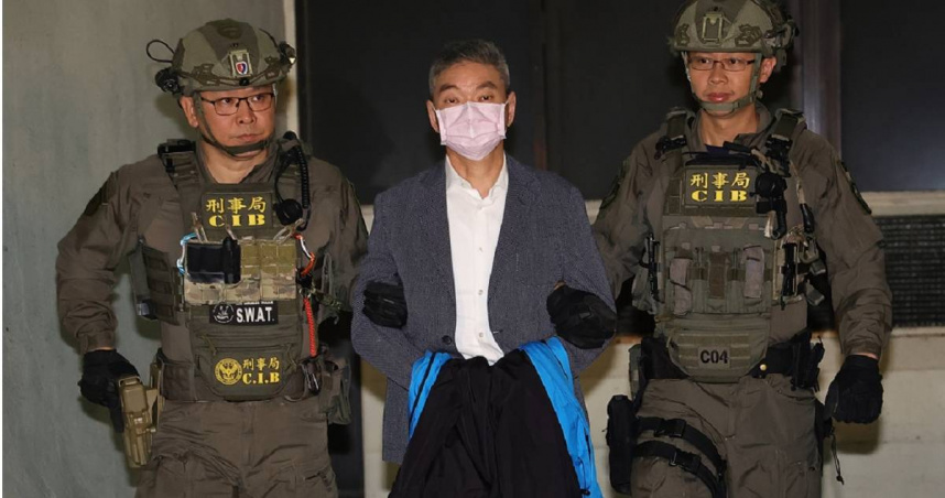 警方今（10）日大動作掃蕩竹聯幫，帶回掌管明仁會與弘仁會、有竹聯幫「最兇堂口」之稱的仁堂堂主「麥可」許瑞弘及10名小弟。（圖／報系資料照）