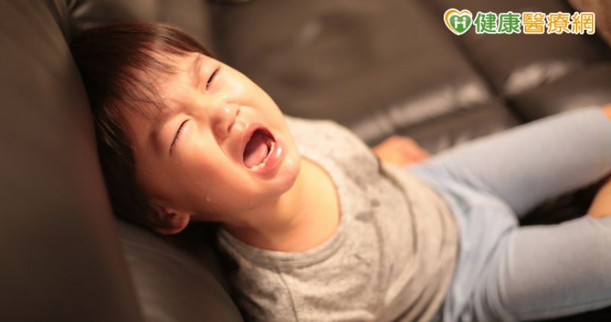 孩子2歲半只會發出哭聲？　專家告訴你「語言發展應對進程與治療」