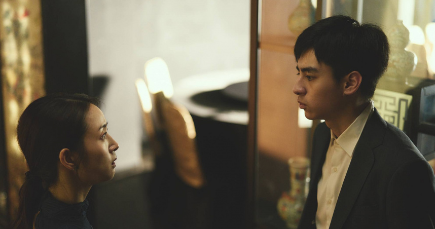 《失明》劉敬喊用力打，讓林依晨直呼心理壓力大。（圖／周子娛樂提供)