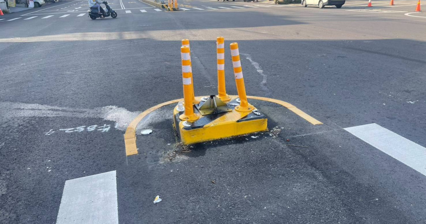 彰化彰南路這處庇護島，不到一年被狂撞15次。（圖／報系資料照）