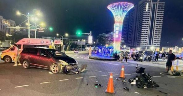 台南路口瞬間撞飛14歲少女腦出血命危。（圖／翻攝畫面）