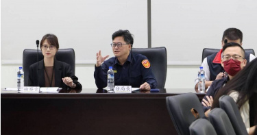 艋舺青山宮遶境將於11月28日登場，恰逢九合一大選，轄區萬華分局也在27日召開約制座談會，強化治安維護。（圖／翻攝畫面）
