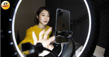 作弊搶紅包4/唱到喉嚨水腫去打針 輔大正妹每天8小時「用生命直播」