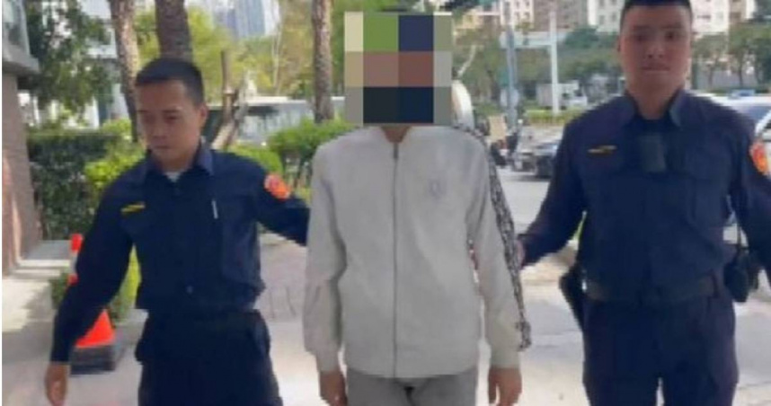 台中1輛轎車行經警局門口欲拍片，豈料17歲少年竟在車上吸毒咖啡，後續被移送少年法庭。（圖／翻攝畫面）