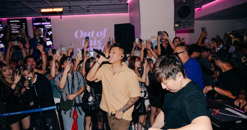 頑童昨晚於信義區舉辦新專輯《OGS》環島快閃第一站。（圖／本色音樂提供）