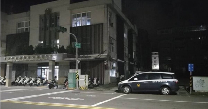 高雄鹽埕分局也停電。（圖／翻攝記者爆料網）