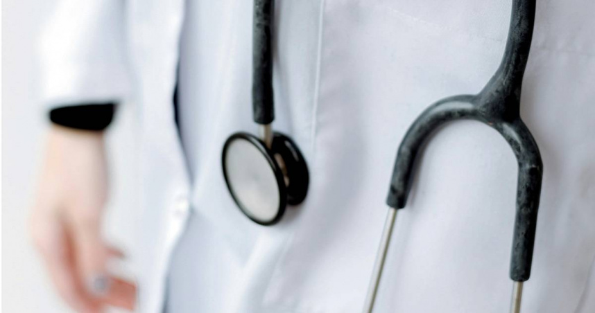 醫師曝婦人長期吃助排便食品，竟出現黑腸症。（示意圖／Pexels）