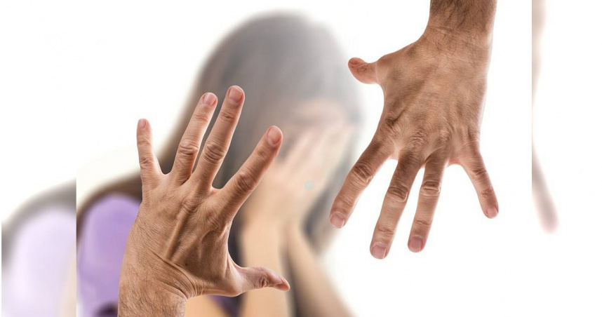 日本大阪府一名20多歲女子被3名惡狼性侵，其中一名犯案的中國籍男子遭逮後竟稱自己「本來就對性暴力行為很感興趣」。（示意圖／Pixabay）