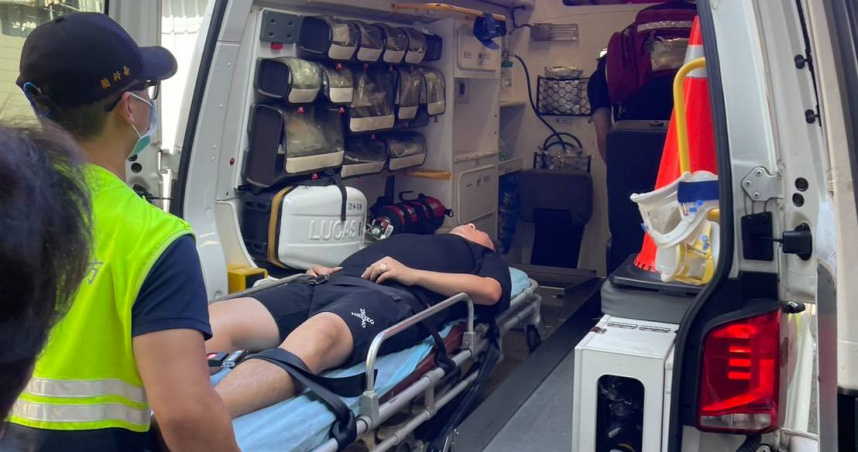 賓哥今早8點在公司內突然癱軟暈倒，緊急送醫急救。（圖／泰霸團隊提供）