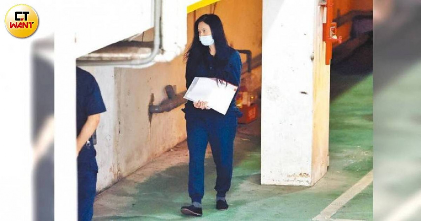 台北市為了應對柯文哲交保，事先佈署警力及拒馬。（圖／翁靖祐攝）