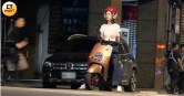 上月20日馬士媛現身台北車站附近拍攝新片。（圖／本刊攝影組）
