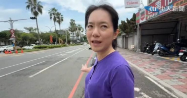 陳幸妤13日照常在台南牙科診所看診，面對大批媒體守候，最後直接表示「你們可以下班了」。（圖／翻攝自中天新聞）