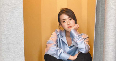 邱偲琹22歲創業賣服飾 包裝、官網設計一把抓