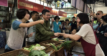 擺個西瓜都會上? 民進黨:台南是重中之重的選區