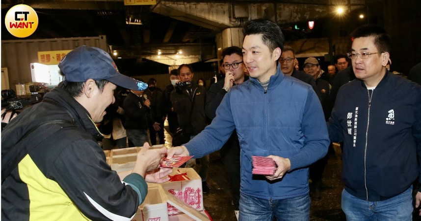 台北市長蔣萬安今日視察台北農、魚產品批發市場。（圖／黃耀徵攝）