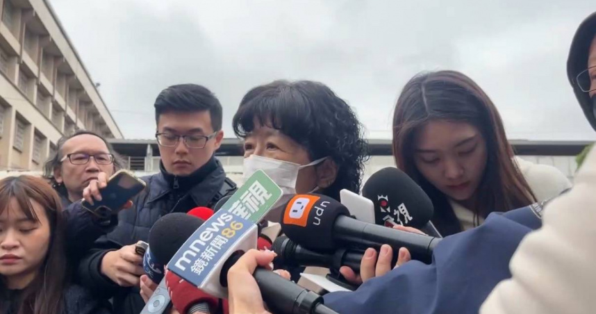 陳佩琪7日下午到台北看守所替丈夫柯文哲申請奔喪，台北看守所則回應將審慎評估。（圖／翻攝畫面）