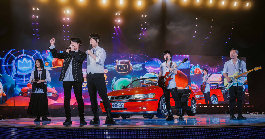 五月天在香港全新的啟德主場館開場。（圖／相信音樂提供）