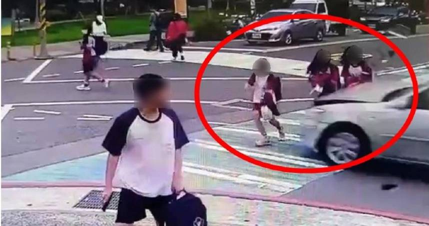 這起車禍中，有9名死傷者是三峽國中學生。（圖／翻攝畫面）