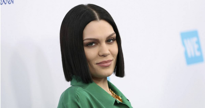 Jessie J近日在IG影片中公開乳癌診斷，語氣雖輕鬆但仍不失堅強。（圖／達志／美聯社）