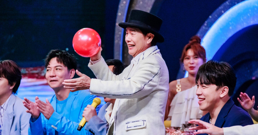 黃西田登節目一連表演多首夯曲。（圖／中視提供）