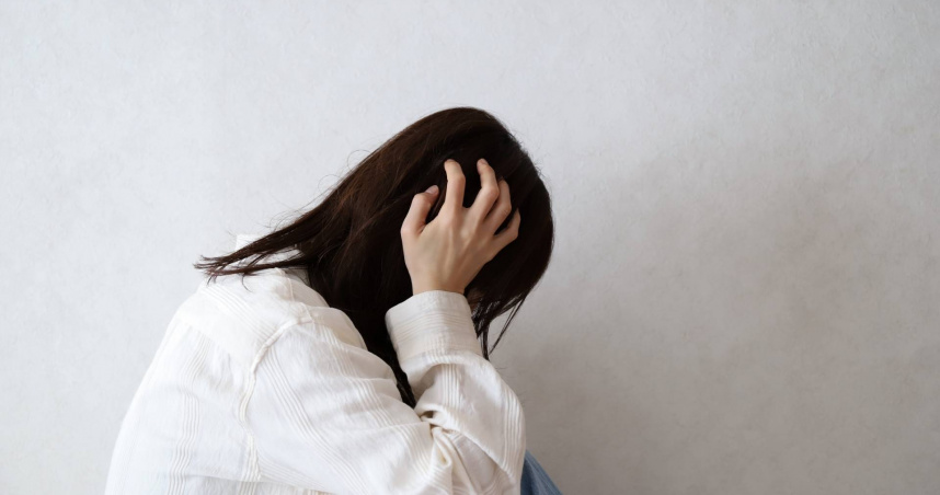 馬來西亞一名36歲母親竟幫助61歲男友，性侵14歲女兒。（示意圖／翻攝自PhotoAC）