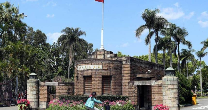台中一中一名女學生被取消台大醫學系錄取資格，但透過分科測驗「考回」。（圖／報系資料照）