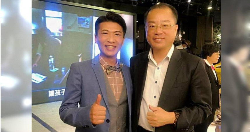 台語歌手方順吉近日在臉書帳號曬出昔日與前警政署署長黃明昭合影，感性回憶5年前合作拍攝反毒微電影的過往，直言「五年過去了，我不僅沒讓你們失望，而且還努力讓自己越來越好！」（圖／翻攝FB／方順吉Gene）