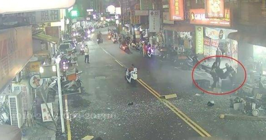 便當店氣爆釀7傷。（圖 ／翻攝畫面）