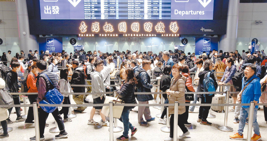 網友認為桃園機場第一航廈有尿騷味。(圖/報系資料照)