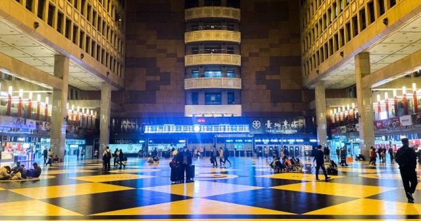 台北車站大廳。（示意圖／翻攝自photoAC）