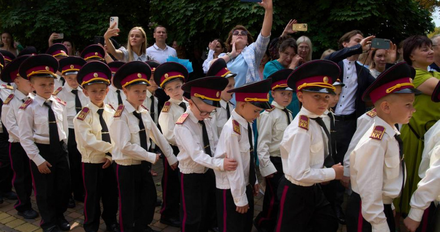 為改善生育率，俄國政府推動各項傳統家庭政策。（示意圖／達志／美聯社）