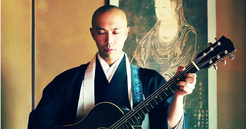 「佛系歌手」藥師寺寬邦明年3月將再度來台開唱。（圖／寬宏藝術提供）