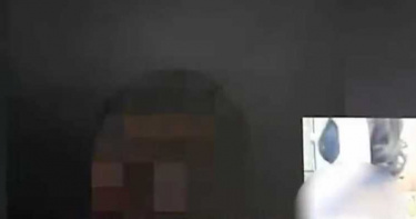 收到火辣激戰片! 年輕男點開傻了「主角竟是自己」:不該接受邀請