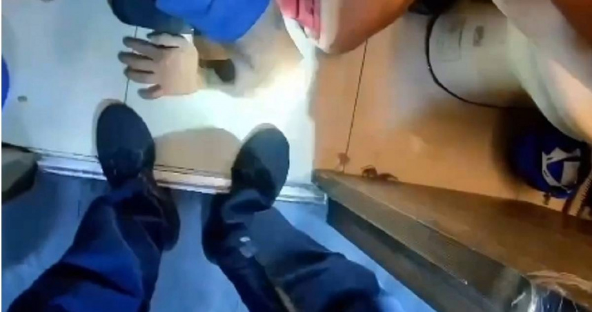 北市男倒臥餐廳廁所！鼻孔白粉露破綻　警搜出毒品當場逮捕