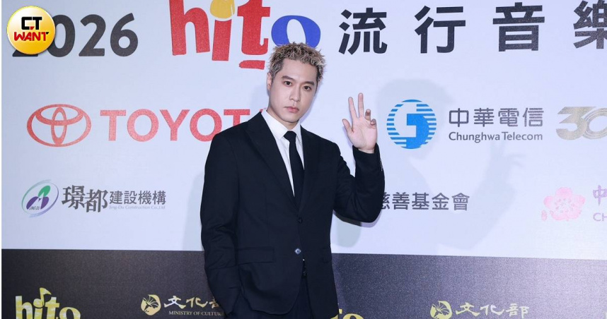 周湯豪首度問鼎金曲歌王　一度哽咽：經歷太多了