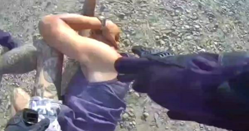 一人毒駕、一人通緝！雙胞胎國道狂飆逃竄　警包抄逼停逮「難兄難弟」