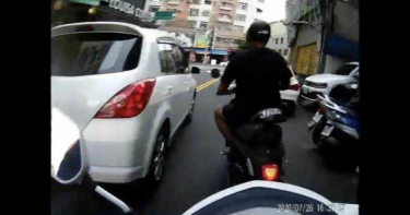 醉男拒檢你追我跑5公里 看到2萬罰單「內褲都鬆了」