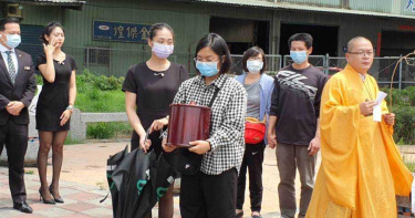 器捐警任務結束現場招魂 分隊員警列隊送別