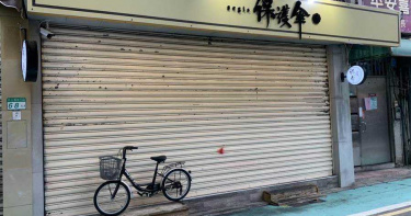 「保護傘」餐廳遭潑雞糞 警逮幕後3嫌到案釐清動機