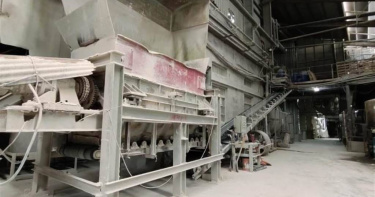 親友澄清，葉男日前是親友開設的瓷磚工廠員工，並非外界所言的富少、磁磚小開，更進一步澄清，因為精神狀態不佳導至葉男多有幻想症狀，強調「葉男根本就不是跑車logo設計師」，圖為葉男日前上班的磁磚工廠。（圖／中國時報蕭靈璽翻攝）