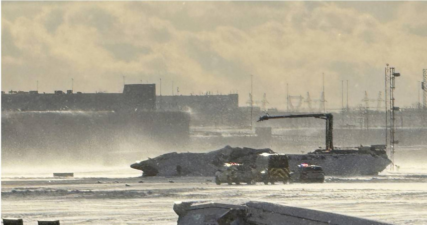 達美航空一架客機降落在多倫多時意外翻覆、機腹朝天。（圖／達志／美聯社）