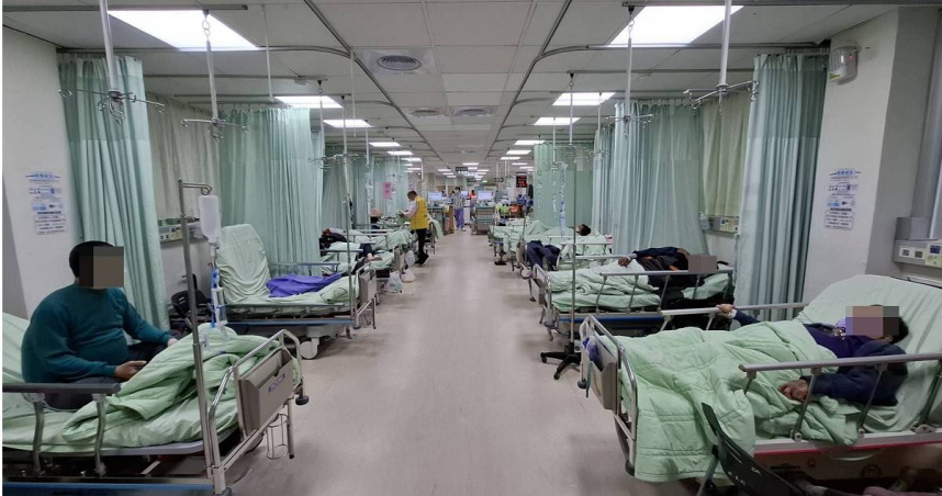 全台醫療院所急診室壅塞。圖為台南市立醫院。（示意圖／報系資料照）