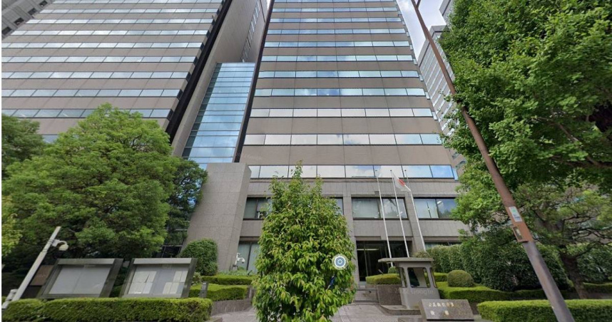 日本公正取引委員會警告東京都15間飯店，疑似涉及同業間的哄抬價格行為。導致住房費用居高不下。圖為公正取引委員會。（圖／翻攝自Google Maps）