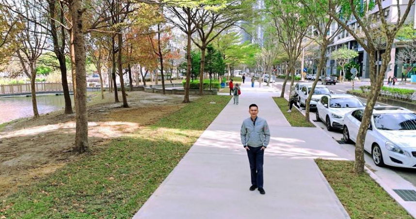 新竹縣竹北市長鄭朝方（圖）預告已經有一定年紀的竹北水圳公園將逐步優化設備。（圖／翻攝自竹北市公所媒體群組）