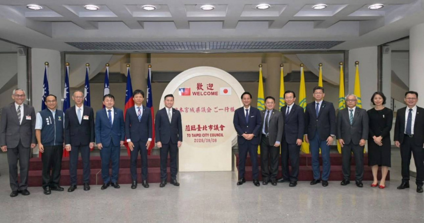 戴錫欽接見來自日本宮城縣議會「教育旅行等推進議員聯盟」訪問團。（圖／翻攝自戴錫欽臉書）